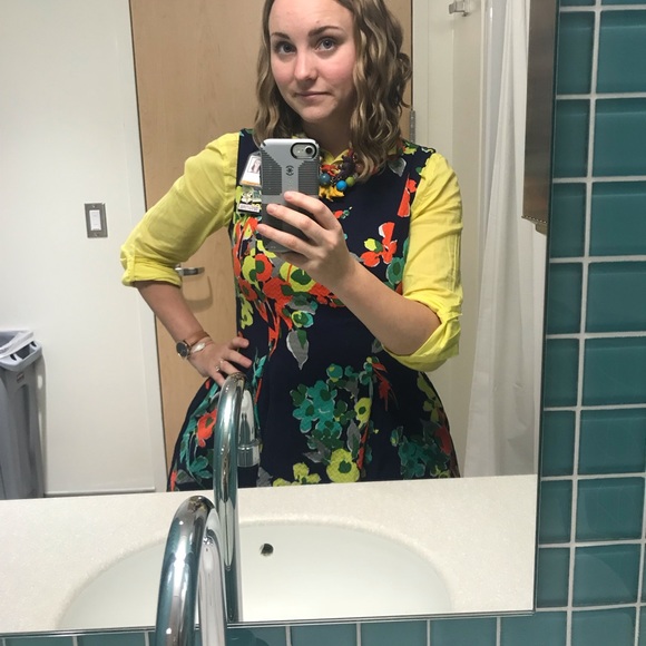 Meet your Posher, Courtney - Picture 3 of 4